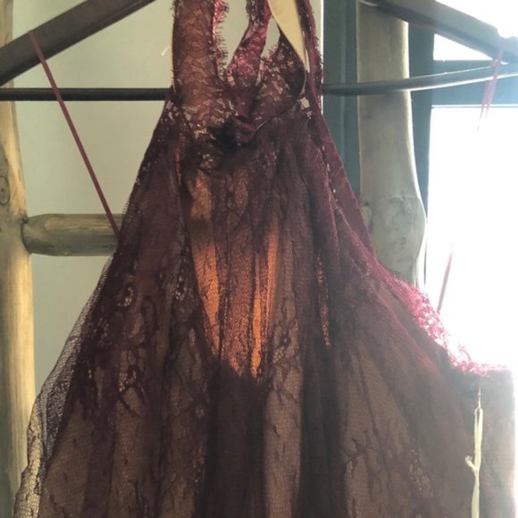 Luxxel/Vici Ducle Tiered Lace Wine Dress - Picture 5 of 8